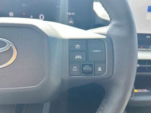 Used 2026 Toyota RAV4 Limited AWD/4WD image 26