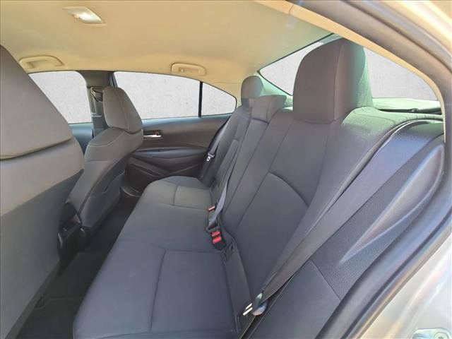 Used 2021 Toyota Corolla LE FWD image 17