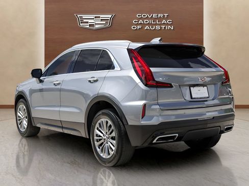 Certified 2025 Cadillac XT4 Premium Luxury FWD image 3