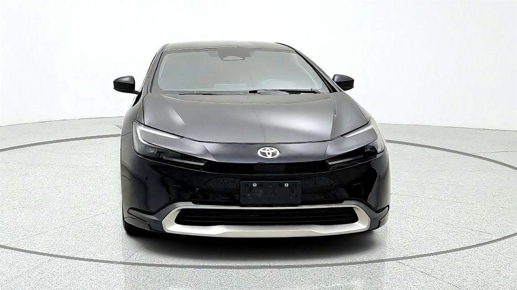 Used 2024 Toyota Prius Prime FWD image 2