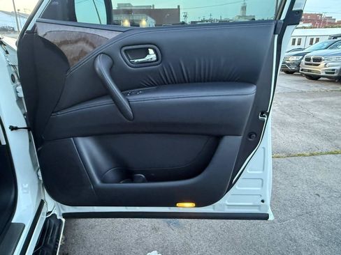 Used 2016 INFINITI QX80 4WD w/ 22" Wheel Package image 22