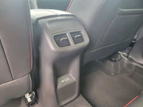 Used 2023 Buick Envision Essence w/ Sport Touring Package image 28