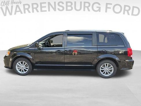 Used 2018 Dodge Grand Caravan SXT FWD image 4