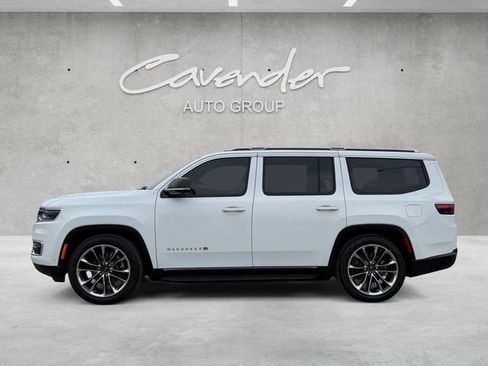 Used 2025 Jeep Wagoneer Series II w/ Convenience Group I image 13