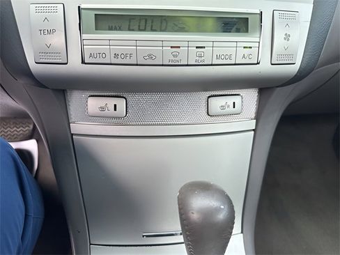 Used 2005 Toyota Solara SLE image 20