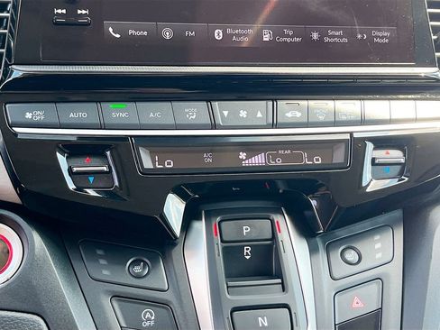 Used 2025 Honda Odyssey EX-L image 16