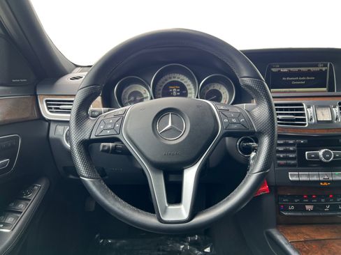 Used 2014 Mercedes-Benz E 350 Sedan image 12