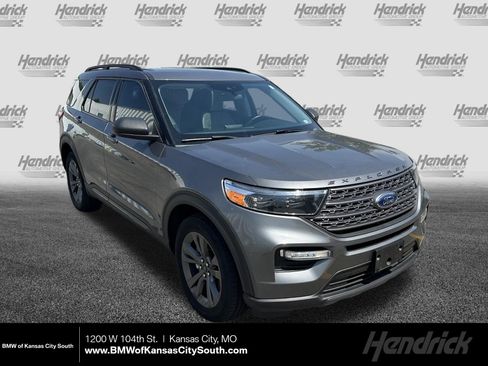 Used 2021 Ford Explorer XLT w/ Equipment Group 202A AWD/4WD image 1