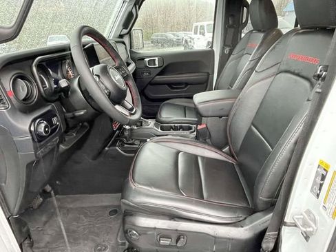 Used 2024 Jeep Wrangler Unlimited Rubicon image 14