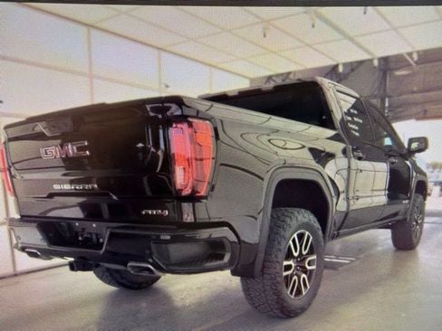 Used 2023 GMC Sierra 1500 AT4 AWD/4WD image 4