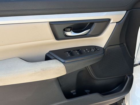 Used 2019 Honda CR-V LX image 12
