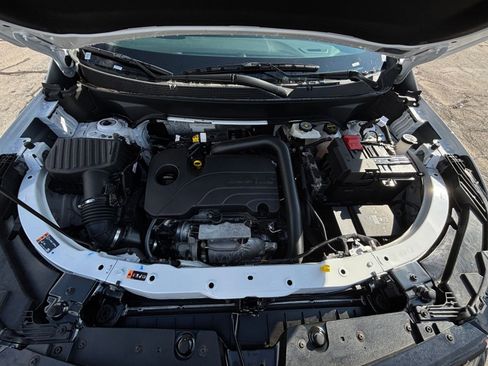 Used 2025 Chevrolet Equinox LT image 36