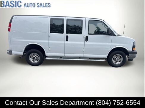 Used 2024 GMC Savana 2500 w/ Driver Convenience Package image 6