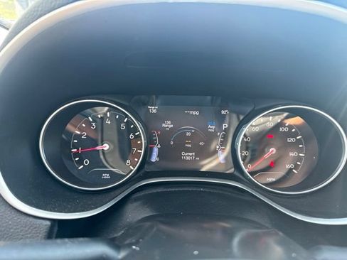 Used 2019 Jeep Compass Limited w/ Advanced Safety Group FWD image 12