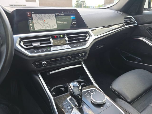 Used 2021 BMW 330i xDrive Sedan w/ Premium Package AWD/4WD image 34