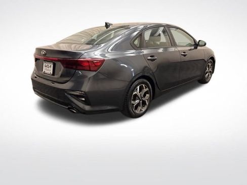 Used 2020 Kia Forte LXS FWD image 5