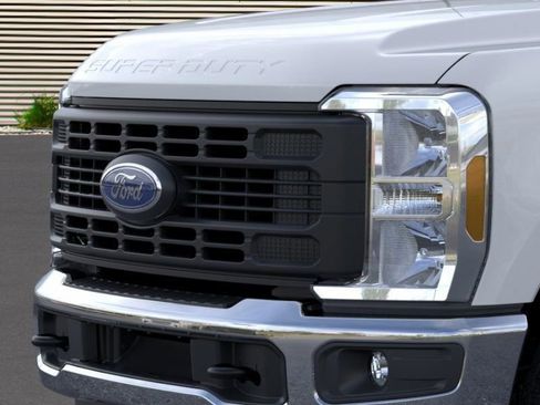 New 2025 Ford F250 XL image 18