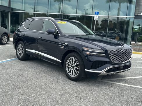 Certified 2025 Genesis GV80 2.5T Standard AWD/4WD image 5