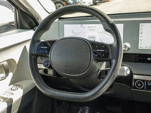 Used 2024 Hyundai Ioniq 5 SEL image 14