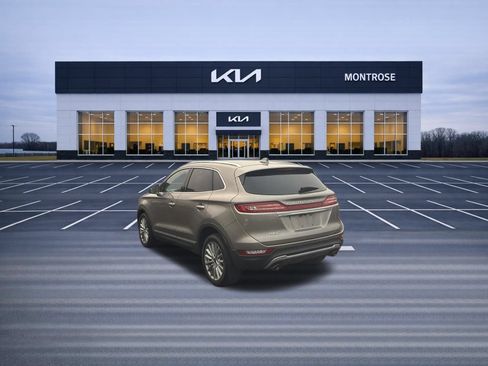 Used 2019 Lincoln MKC Premiere FWD image 8