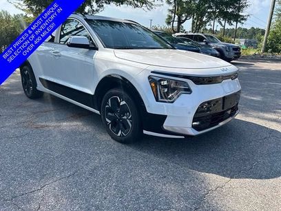 Used 2023 Kia Niro Wave w/ Wave Preserve Package