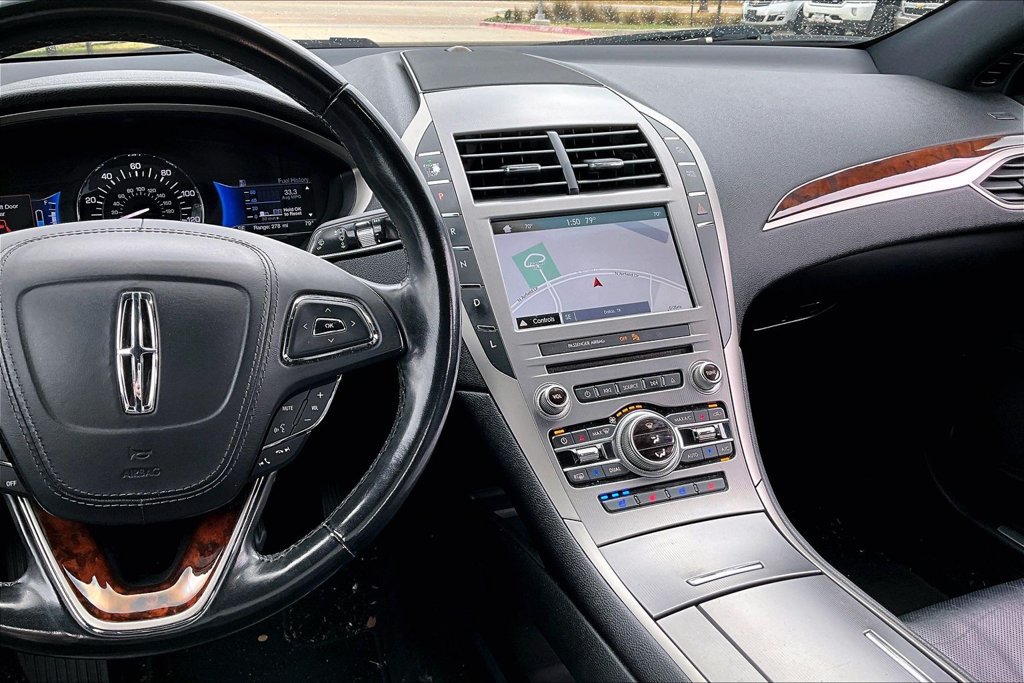 Used 2017 Lincoln MKZ Reserve FWD image 8