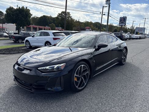 Used 2023 Audi RS e-tron GT w/ Carbon Performance Package image 3