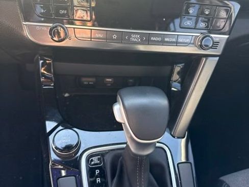 Used 2025 Kia Seltos S FWD image 18
