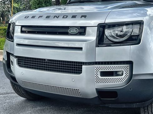 Certified 2024 Land Rover Defender 110 S AWD/4WD image 9