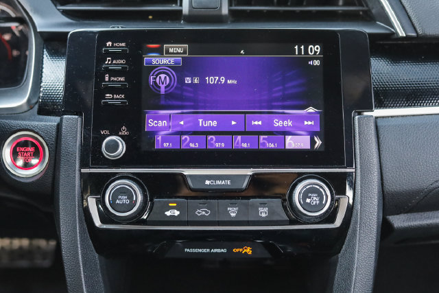 Used 2019 Honda Civic Sport image 31