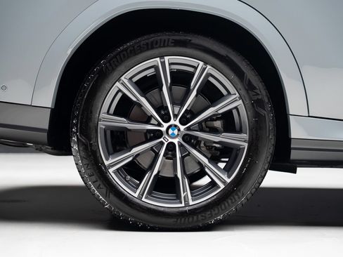Used 2025 BMW X6 xDrive40i AWD/4WD image 38