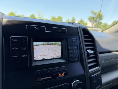 Used 2019 Ford F250 XL w/ Power Equipment Group AWD/4WD image 23