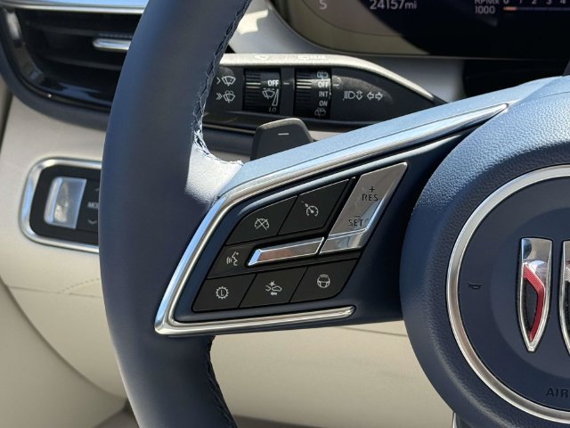 Used 2025 Buick Enclave Avenir w/ Super Cruise Package FWD image 19