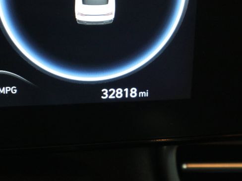 Used 2025 Hyundai Elantra SEL image 20