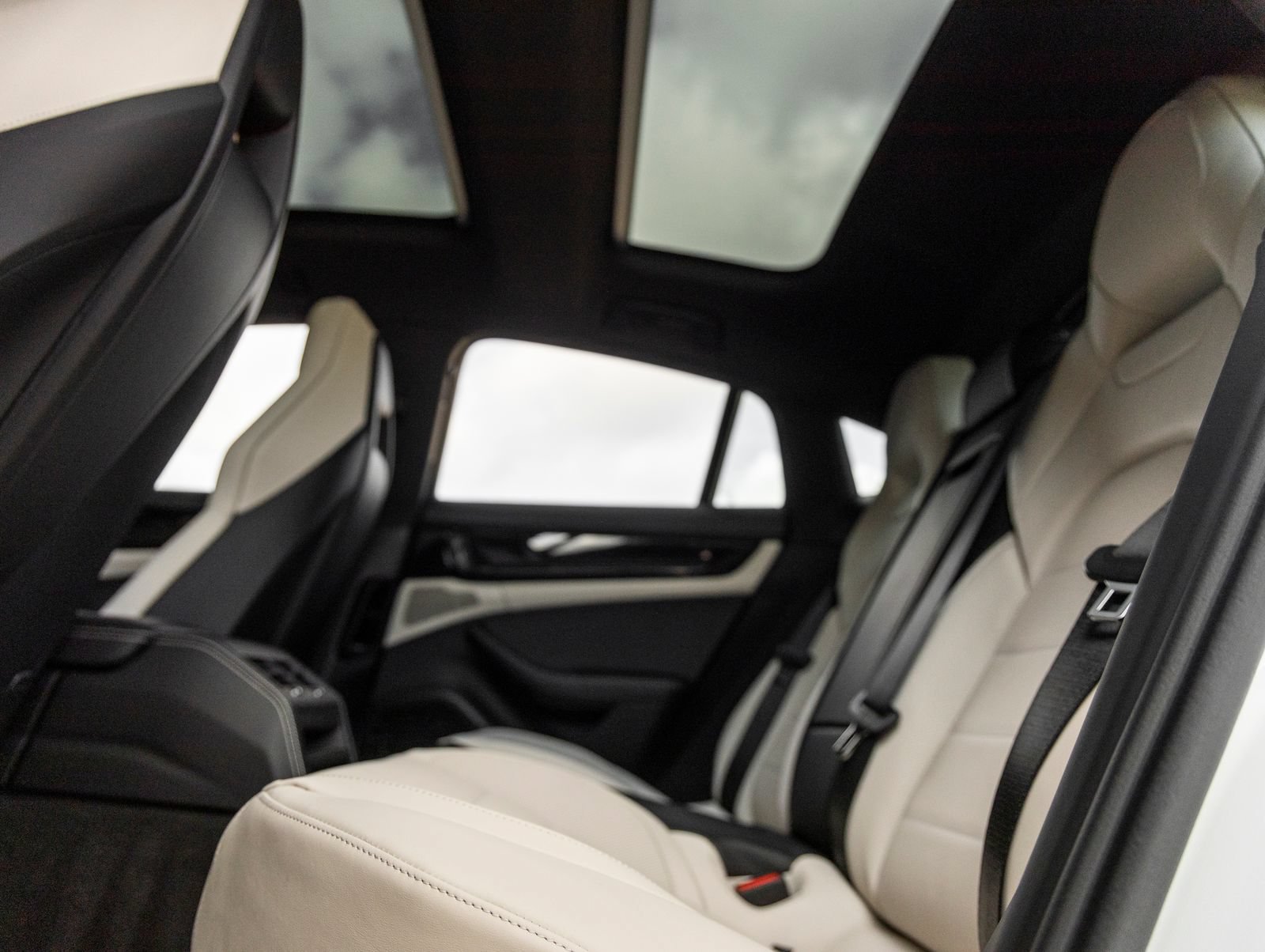 New 2026 Porsche Panamera 4 AWD/4WD image 34