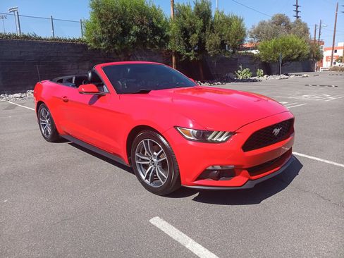 Used 2016 Ford Mustang Premium RWD image 11