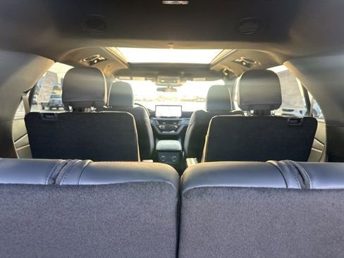 New 2026 Ford Explorer ST-Line AWD/4WD image 24