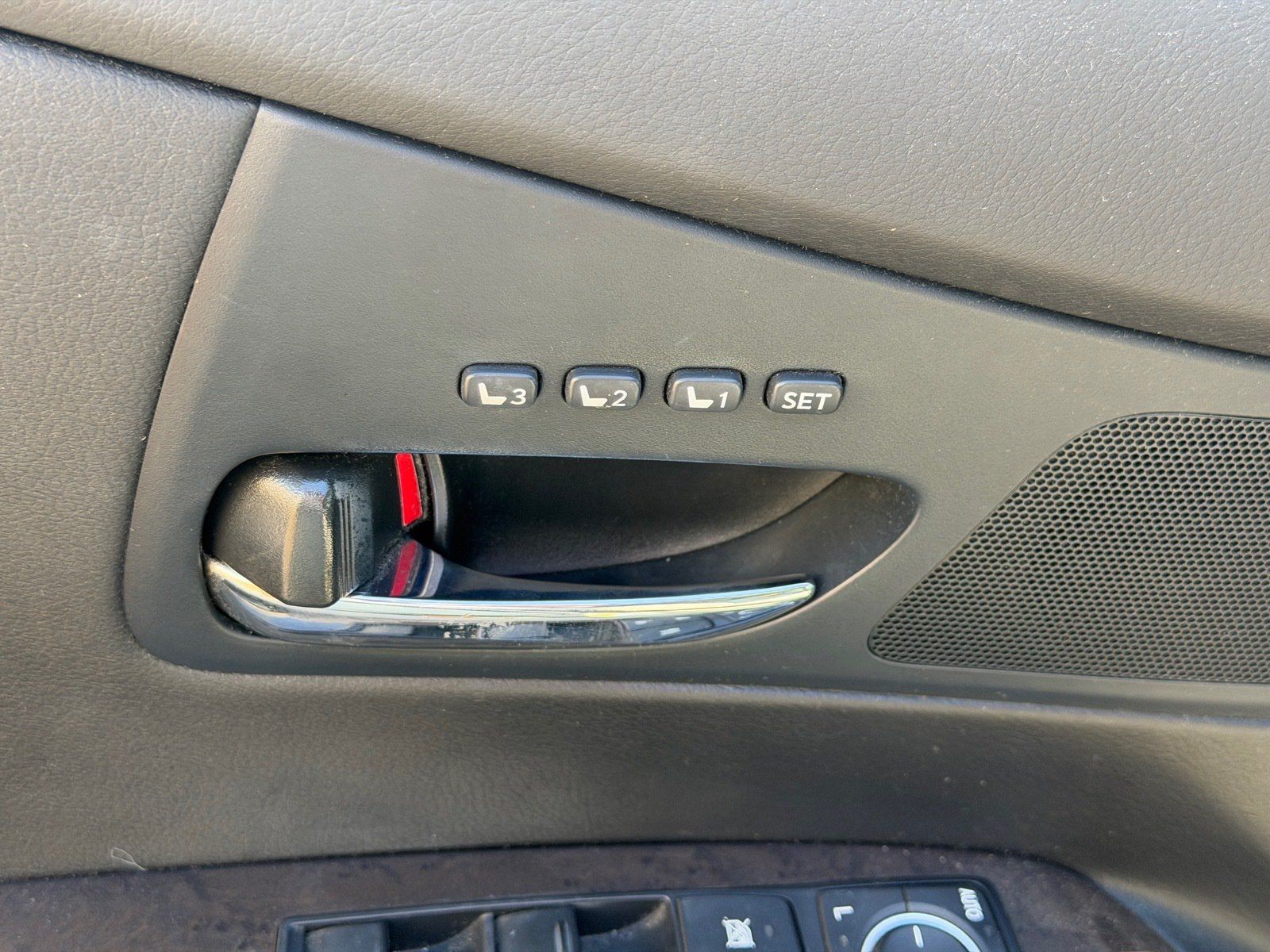 Used 2013 Lexus RX 350 AWD w/ Navigation Pkg image 9