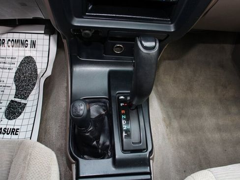 Used 2000 Toyota 4Runner SR5 AWD/4WD image 8
