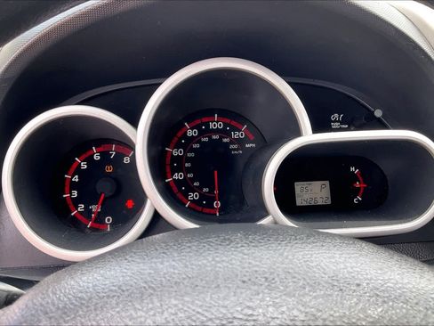 Used 2009 Toyota Matrix FWD image 20