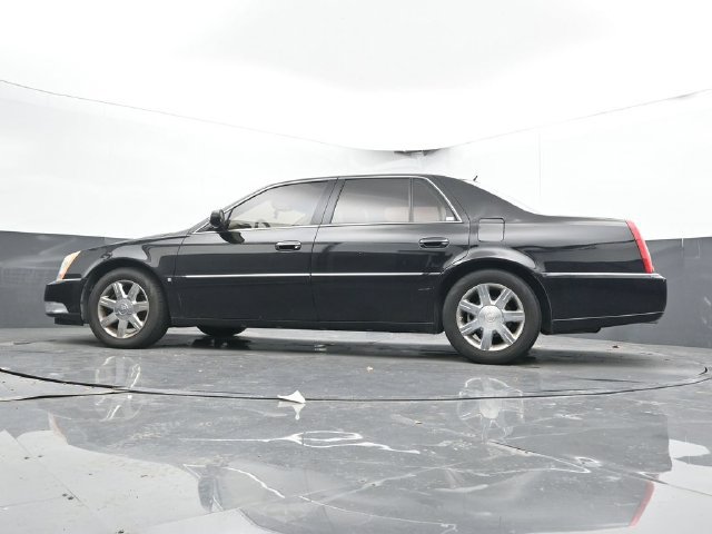 Used 2006 Cadillac DTS FWD image 28