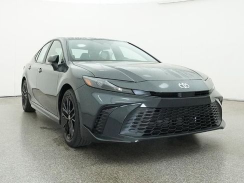 New 2026 Toyota Camry SE image 30