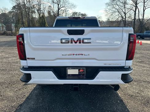 New 2026 GMC Sierra 2500 Denali Ultimate image 7