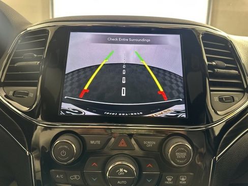 Used 2020 Jeep Grand Cherokee Limited w/ Trailer Tow Group IV image 28