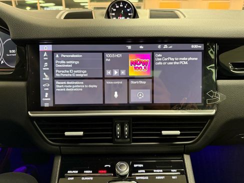 Used 2020 Porsche Cayenne image 18