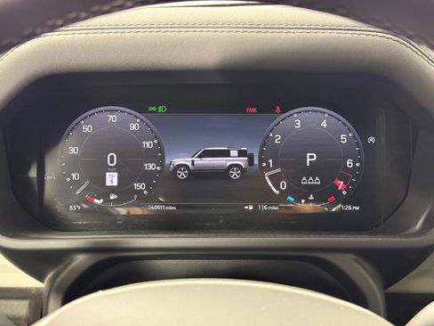 Used 2024 Land Rover Defender 110 S image 28