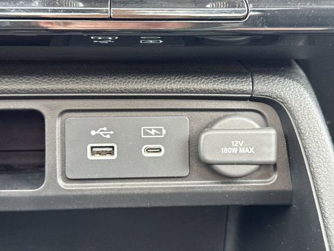Used 2023 Honda Pilot Elite image 35