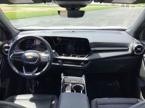 Used 2025 Chevrolet Equinox LT w/ Convenience Package II AWD/4WD image 21