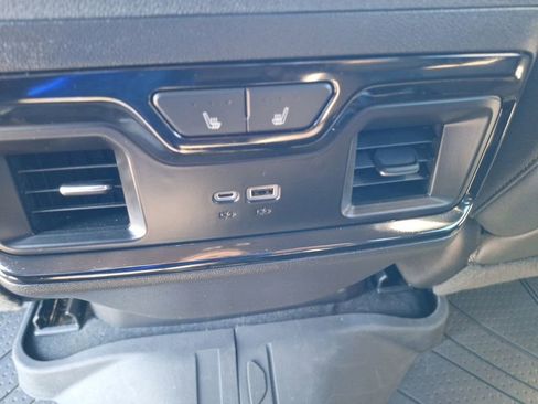 Used 2023 Chevrolet Silverado 1500 ZR2 image 25