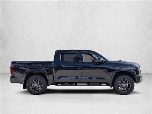 Used 2022 Toyota Tundra Platinum image 4